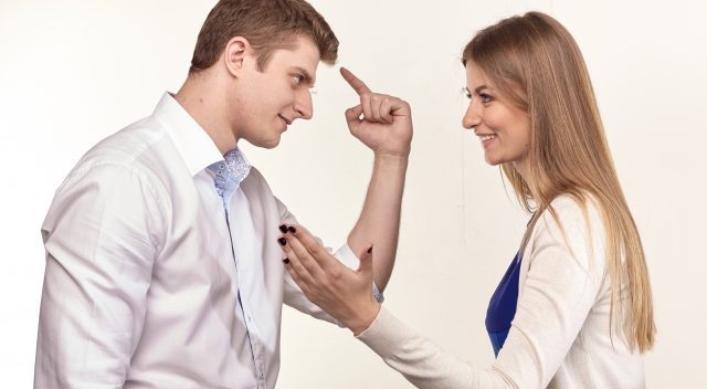 舐めたい男性と嫌がる女性