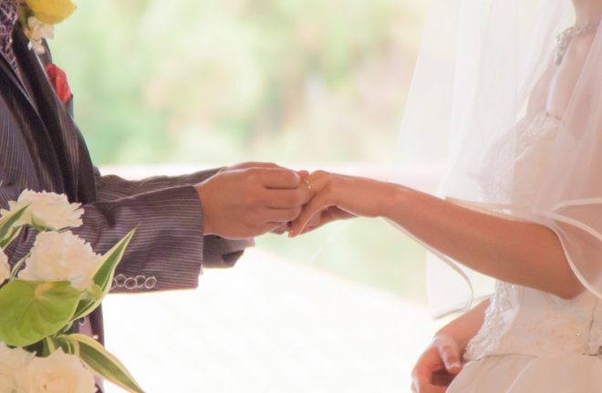 結婚対象の女性に見ていることが多い