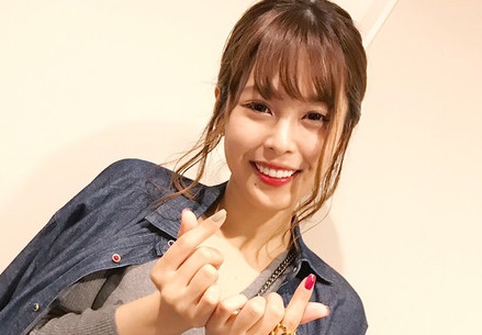 紗藤まゆ・画像
