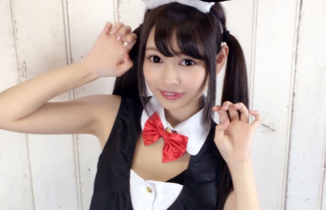 跡美しゅりとは