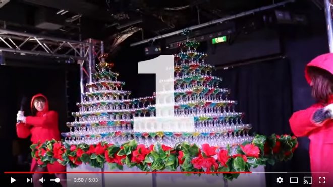 500万円分のシャンパンタワーをバットでフルスイングしてみた