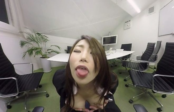 【VR】ドエロい爆乳秘書のせいで勃起力が思春期以上 篠田あゆみ3
