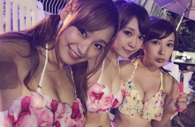 「#ナイトプール」下着だらけの楽園