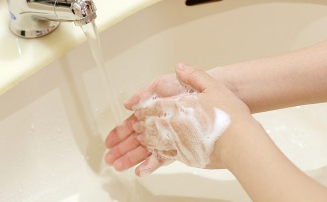 女性に嫌われる手マンとは？不衛生な手を突っ込む手マン