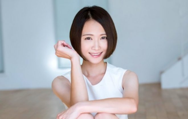 素朴で色白な人妻AV女優「上原千佳」まとめ！アダルト動画・無修正情報あり