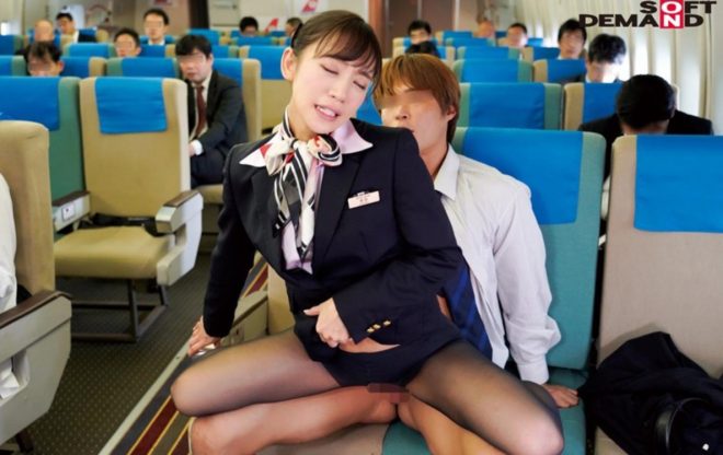 「制服・下着・全裸」でおもてなし またがりオマ○コ航空 10 豪華CA揃い 特別リクエスト企画＋総集編 280分スペシャル便！3