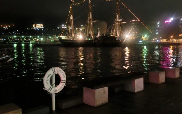 夜中の埠頭はロマンチック