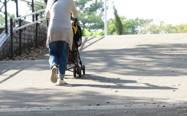 出産後の子育てで引退したという噂