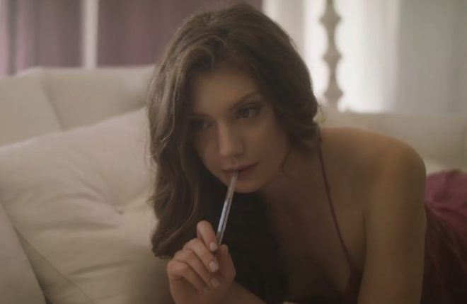 6位:モデル級ロシア美女が友達のお父さんとセックスしちゃうエロ動画