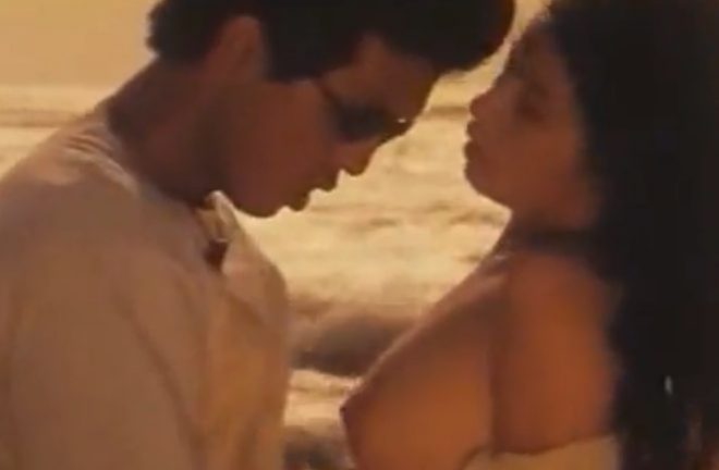 15位:映画「ビビアン・スーの桃色天使」の濡れ場シーン1