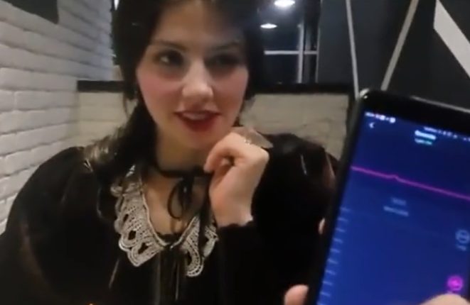 3位:激かわロシア美女に遠隔バイブ遊び