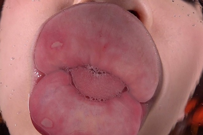 密着して舐め尽くす むしゃぶり唾液痴女 大浦真奈美2