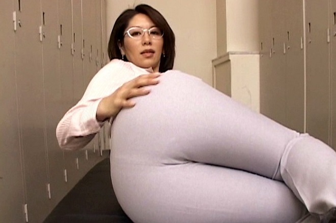 翔田部長のお尻の件で。 翔田千里2