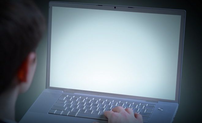 「ムービーラッシュ」のエロ動画に違法性は？