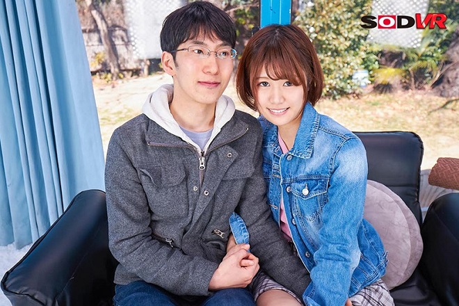 【VR】マジックミラー号 カップルNTR 路上で声をかけた素人娘をオイルマッサージと称してイカせまくり！ すぐ真横に彼氏がいるのに快感に我を忘れた彼女は…2