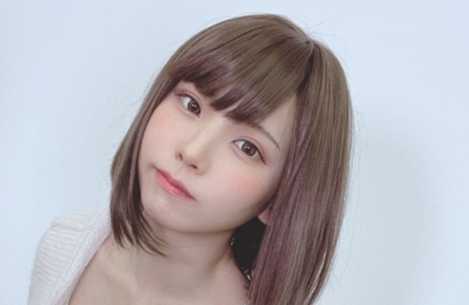 44位「えなこ」TOP