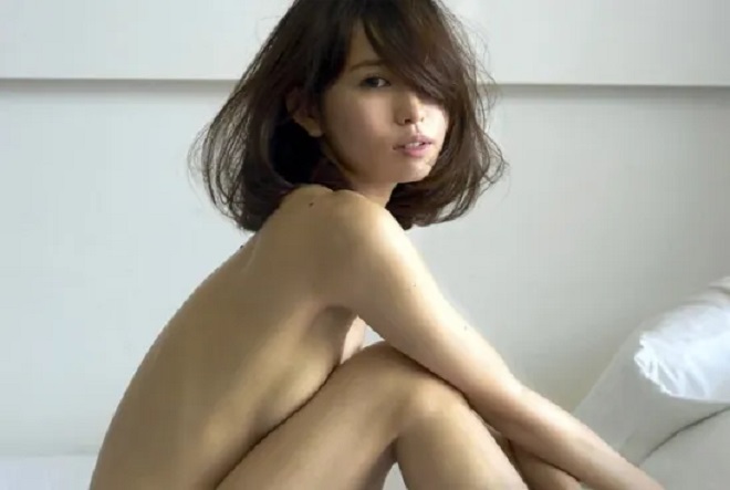 市川由衣・グラビア・セミヌード画像11