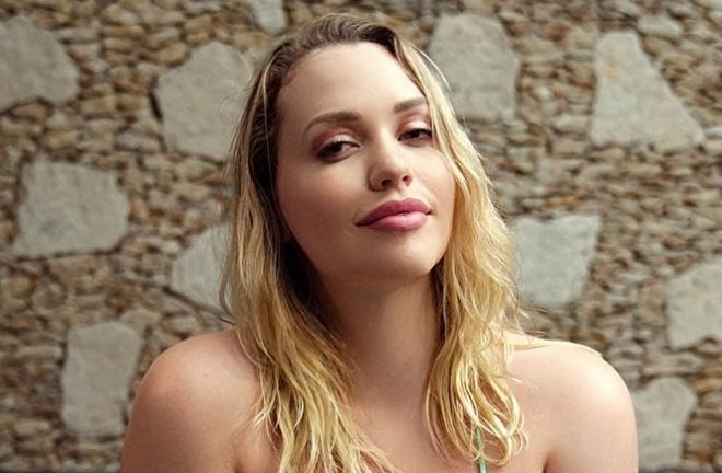 10位:ミア・楓・キャメロン画像1