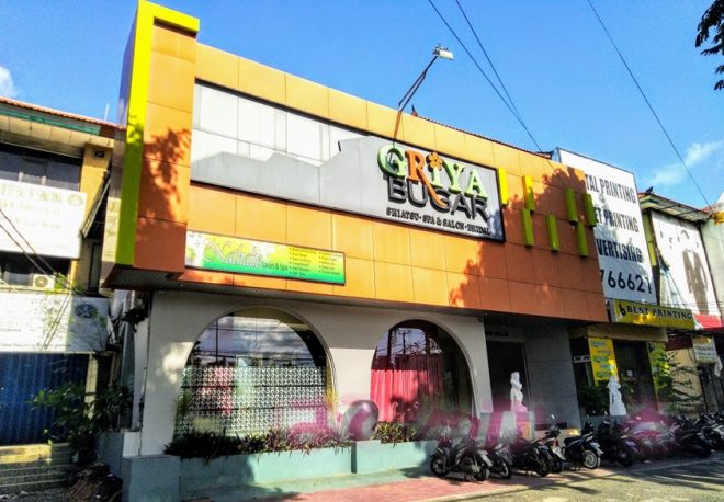 マッサージ店「GRIYA BUGAR」