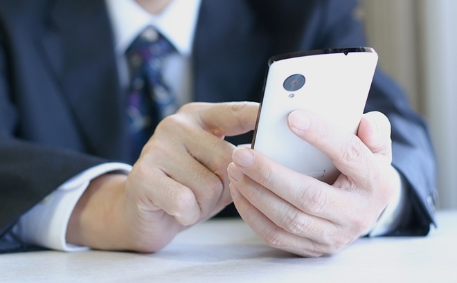 マッチングアプリを利用する