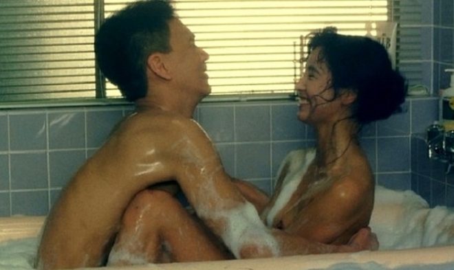 黒木瞳がおっぱいを露出したエロい濡れ場 略奪愛1