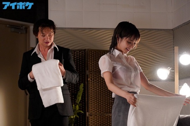 出張先が記録的豪雨で童貞部下と突然相部屋に…雨で濡れた身体に興奮した部下に襲われ朝まで9発のびしょ濡れ絶倫性交 桃乃木かな2