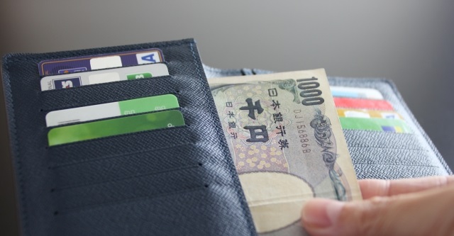 DMMアダルトオークション 3つの支払方法でオークション参加可能